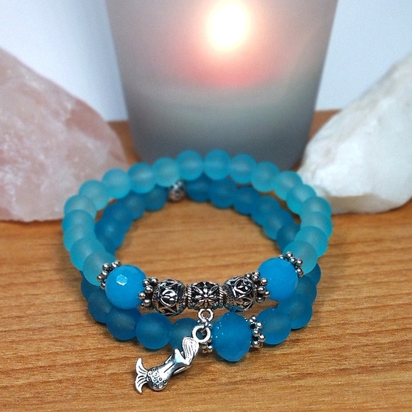 Last Chance Blue bracelet set w/mermaid charm - Picture 2 of 8